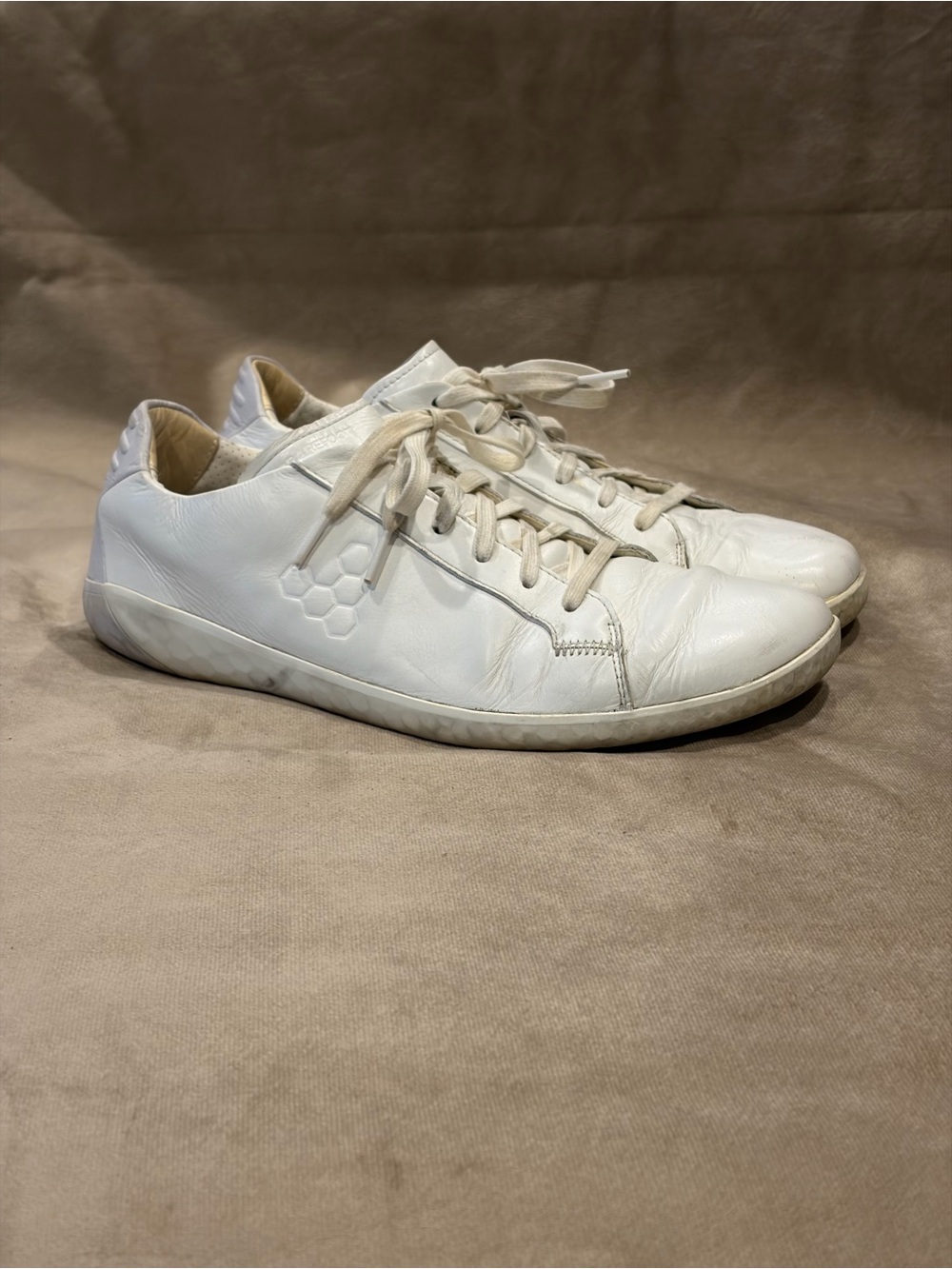 Vivo Barefoot Men's Off-White Minimalist Lace-Up Sneakers